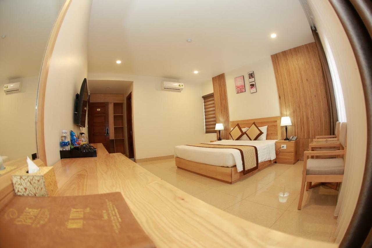 Dayth Hotel Ha Long Bagian luar foto