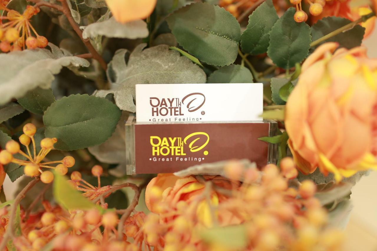 Dayth Hotel Ha Long Bagian luar foto